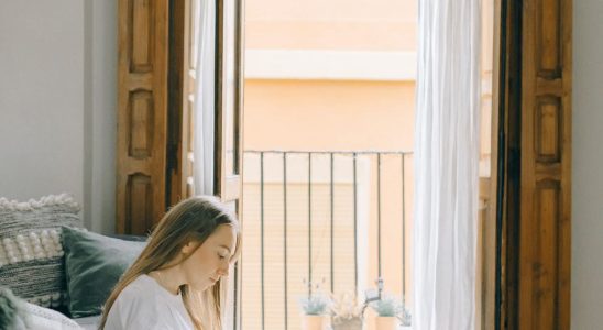 Rituels matinaux pour la santé mentale : 7 pratiques
