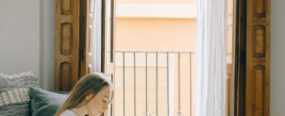 Rituels matinaux pour la santé mentale : 7 pratiques