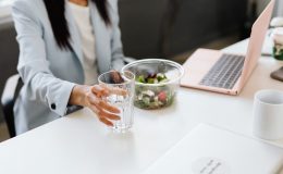 Alimentation et productivité : les aliments qui dopent votre efficacité